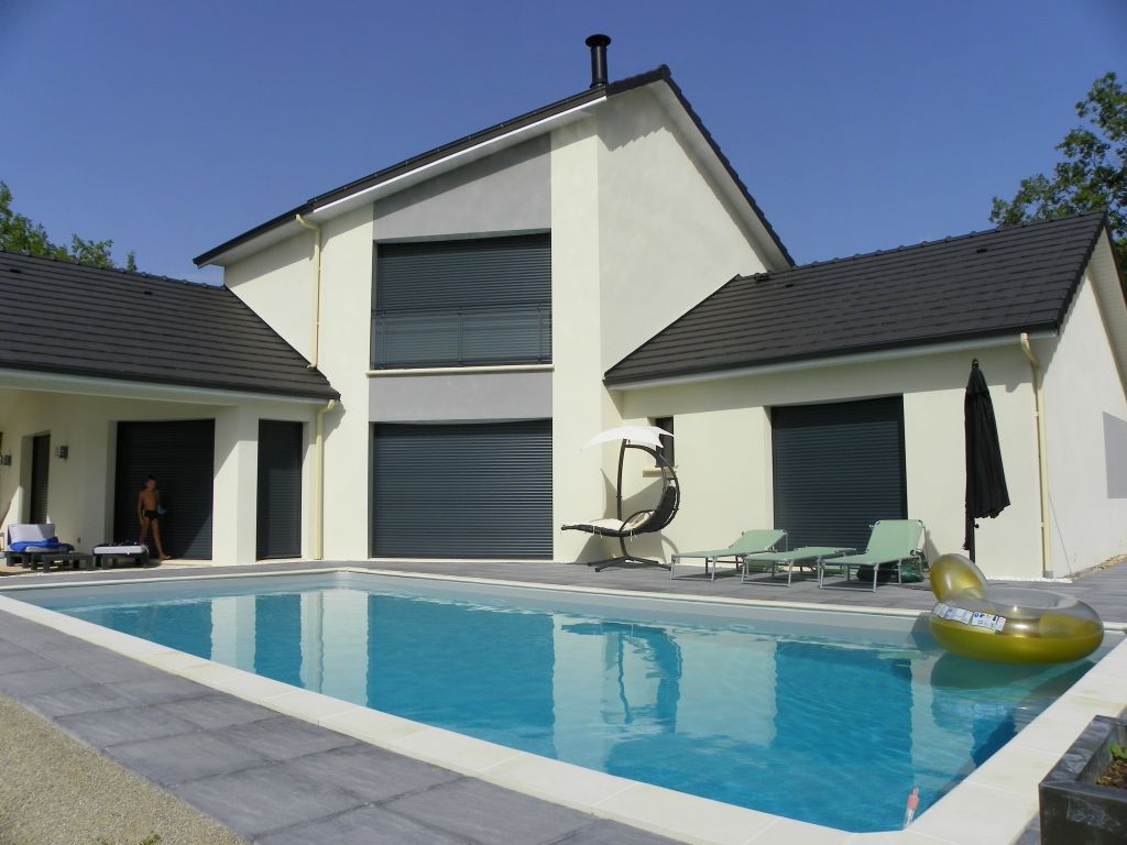 Piscine - Chasteaux (Correze - 19) - aout 2012 - Photo #567248 par cece1206 Piscine - Chasteaux (Correze - 19) - aout 2012 - Photo #567248 par cece1206