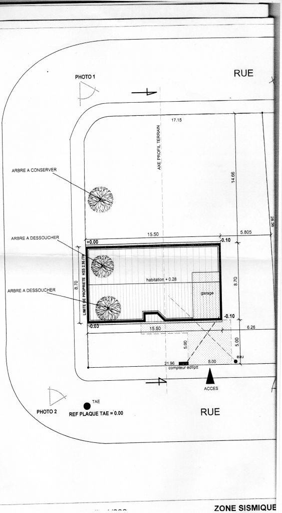 Terrain et implantation de la maison, le nord est en bas