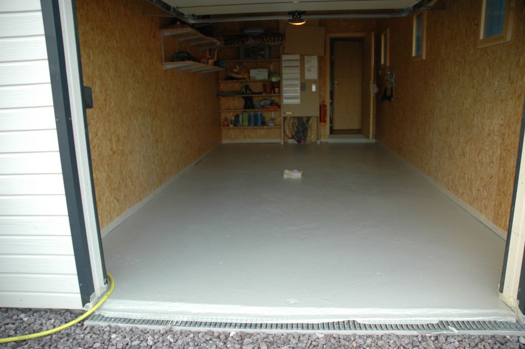 résine epoxy dans le garage