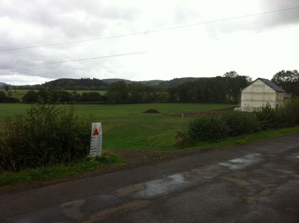 Vue avec un aperu sur la maison des voisins