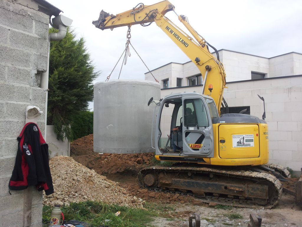 20120918 - Pose de la cuve de 10000l