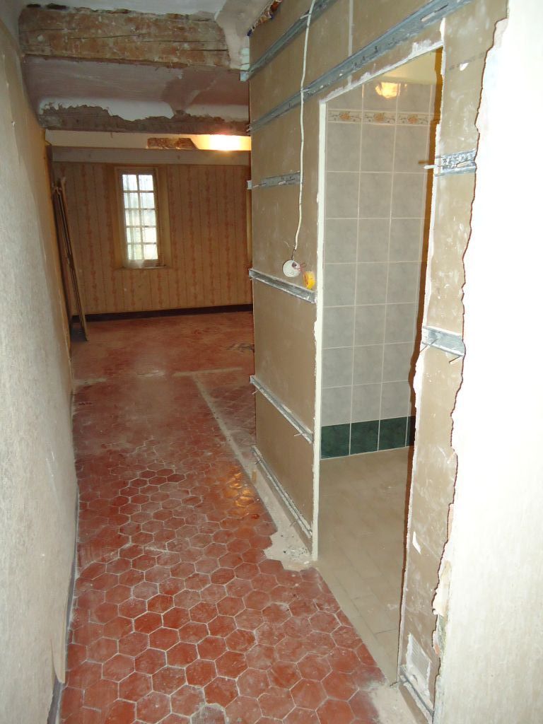 Suppression cloison salle de bain de la chambre du 1er nord