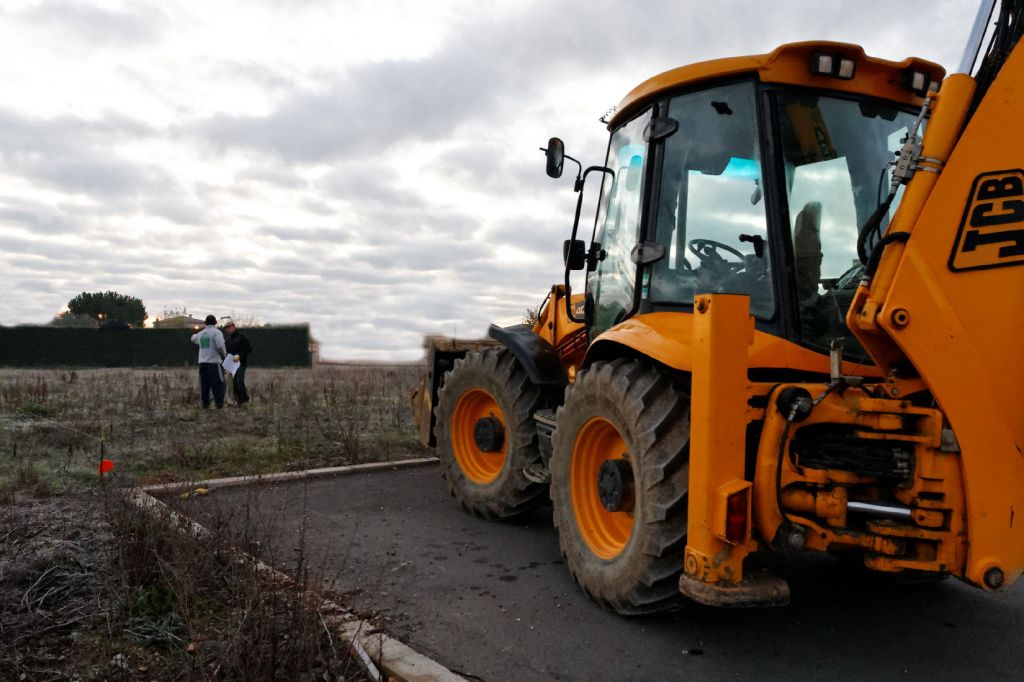 Lundi 10 décembre, 7h50
<br />
Toute l'équipe est prête avant l'heure pour l'ouverture du chantier.