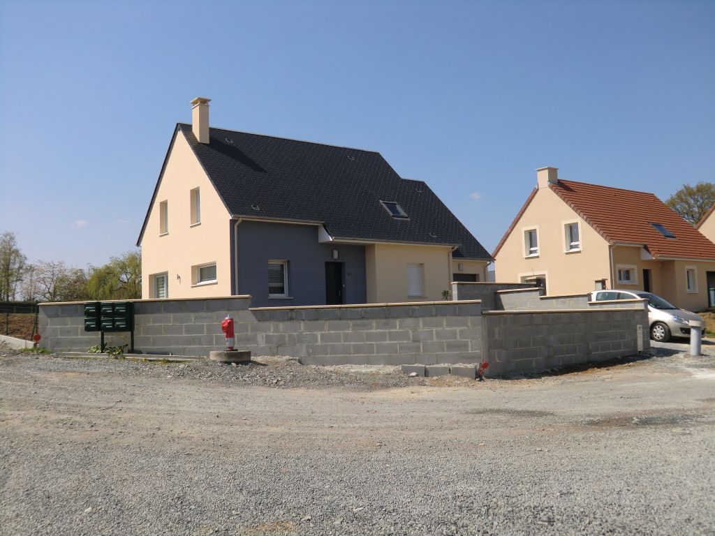 Muret termin�... plus qu'� enduire et ce sera fini !