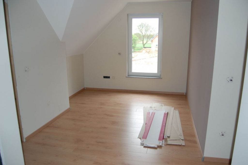 parquet stratifié dégagement étage/coin bureau