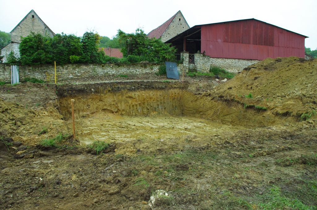 Voici le trou de la maison.