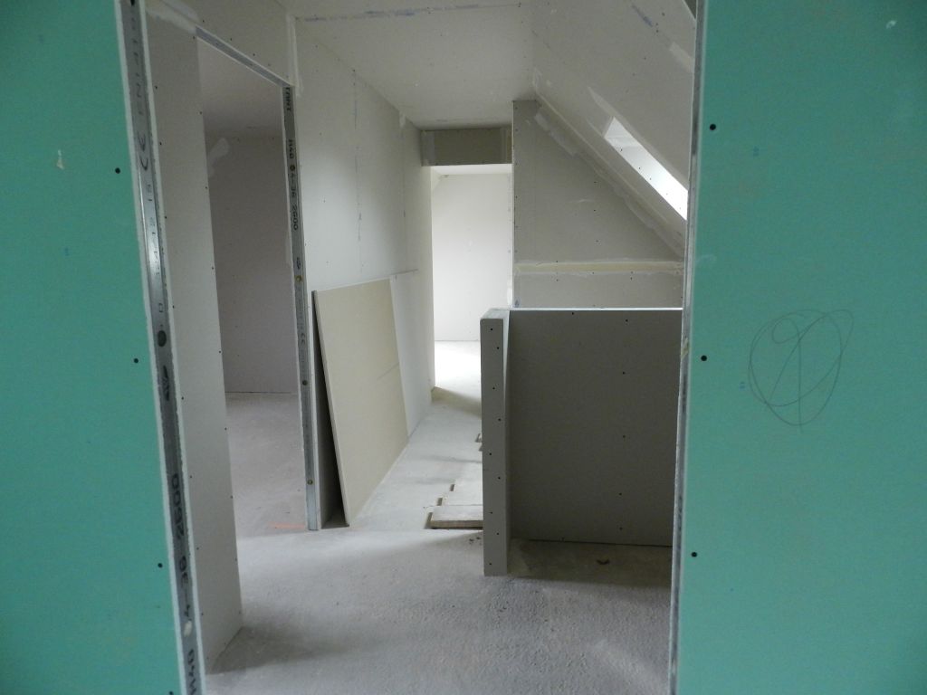 Couloir du haut vu de la salle de bain