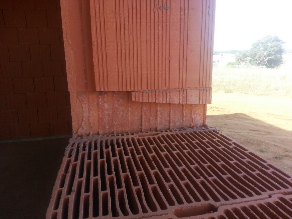 Taille des briques pour accuillir les appuis monolithes