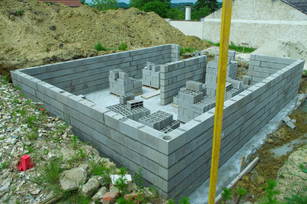 Début d'élévation des murs