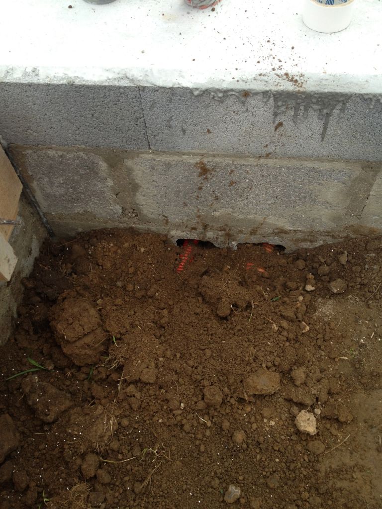 gaine en attente pour une futur alimentation de la terrasse