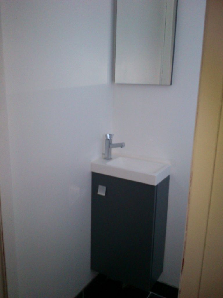 Lave main des toilettes du RDC
