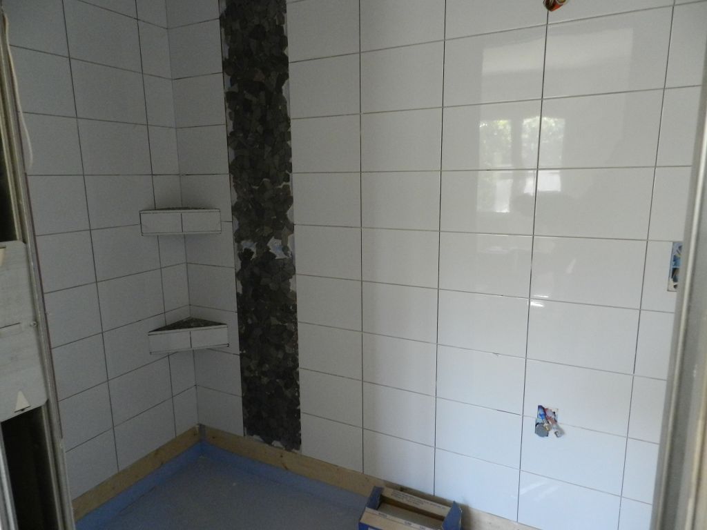 Douche � l'italienne - carrelage commenc�