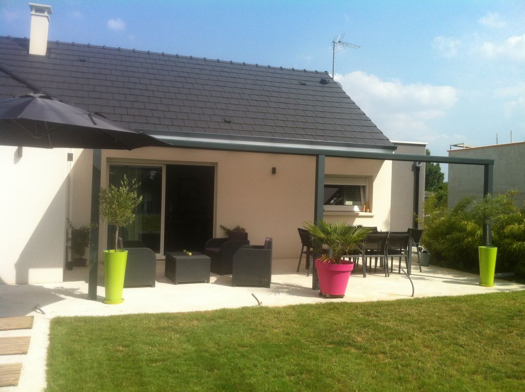 Pergola en alu - Lindry (Yonne - 89) - juillet 2013 Pergola en alu - Lindry (Yonne - 89) - juillet 2013