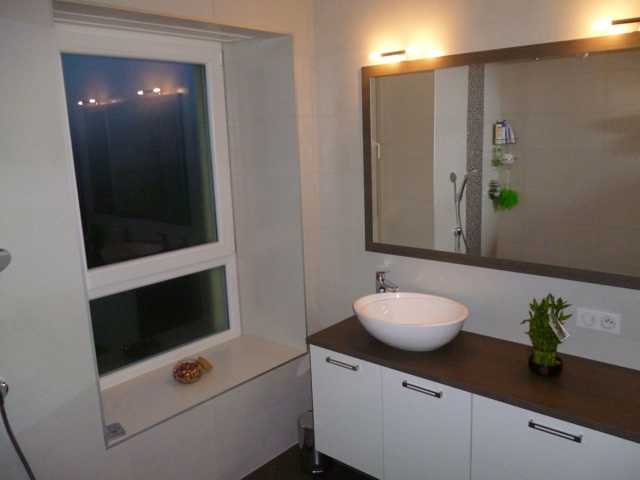 Meubles de salle de bains install�s