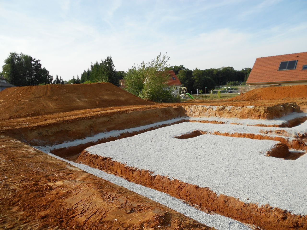 Fouilles termines et fond de terrassement gravillonn n2