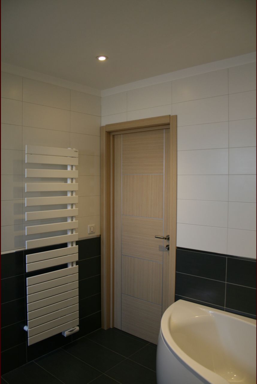 Porte salle de bain