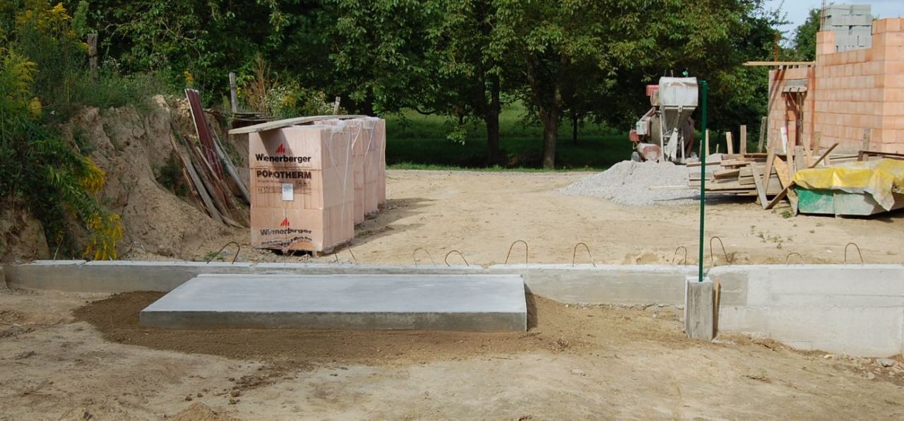 dalle pour abri buches décoffré