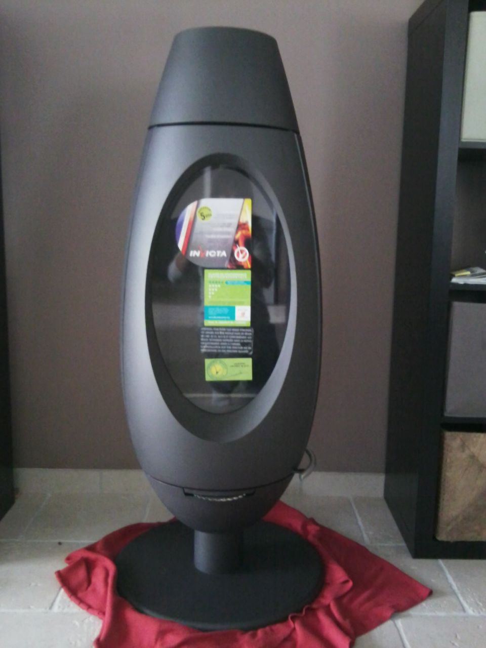 Po�le � bois Invicta Ove � installer