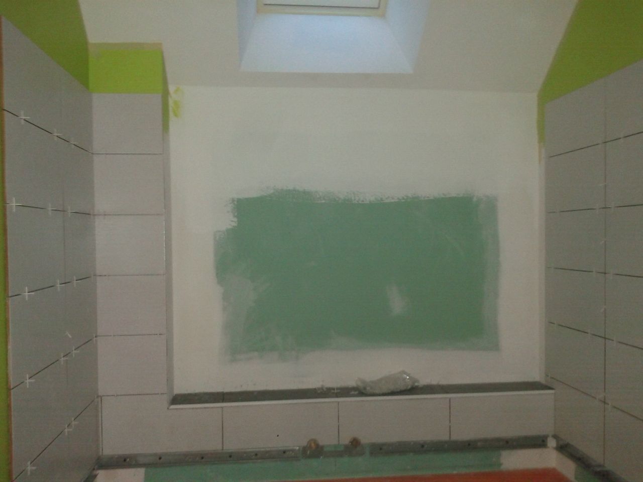 peinture et faence salle de bain des enfants