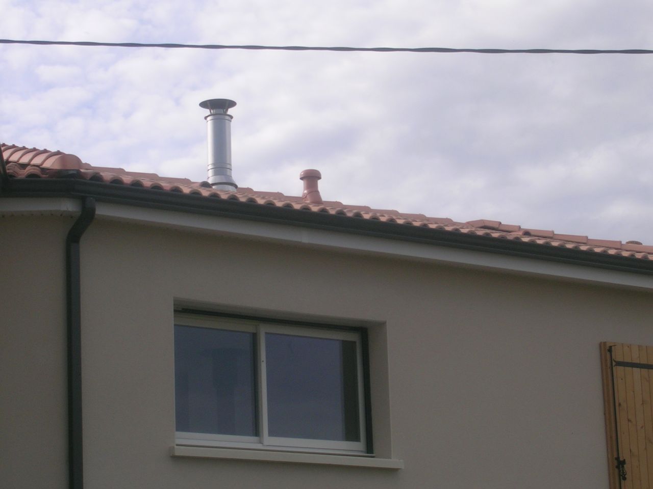 Tubage extérieur pour le poêle