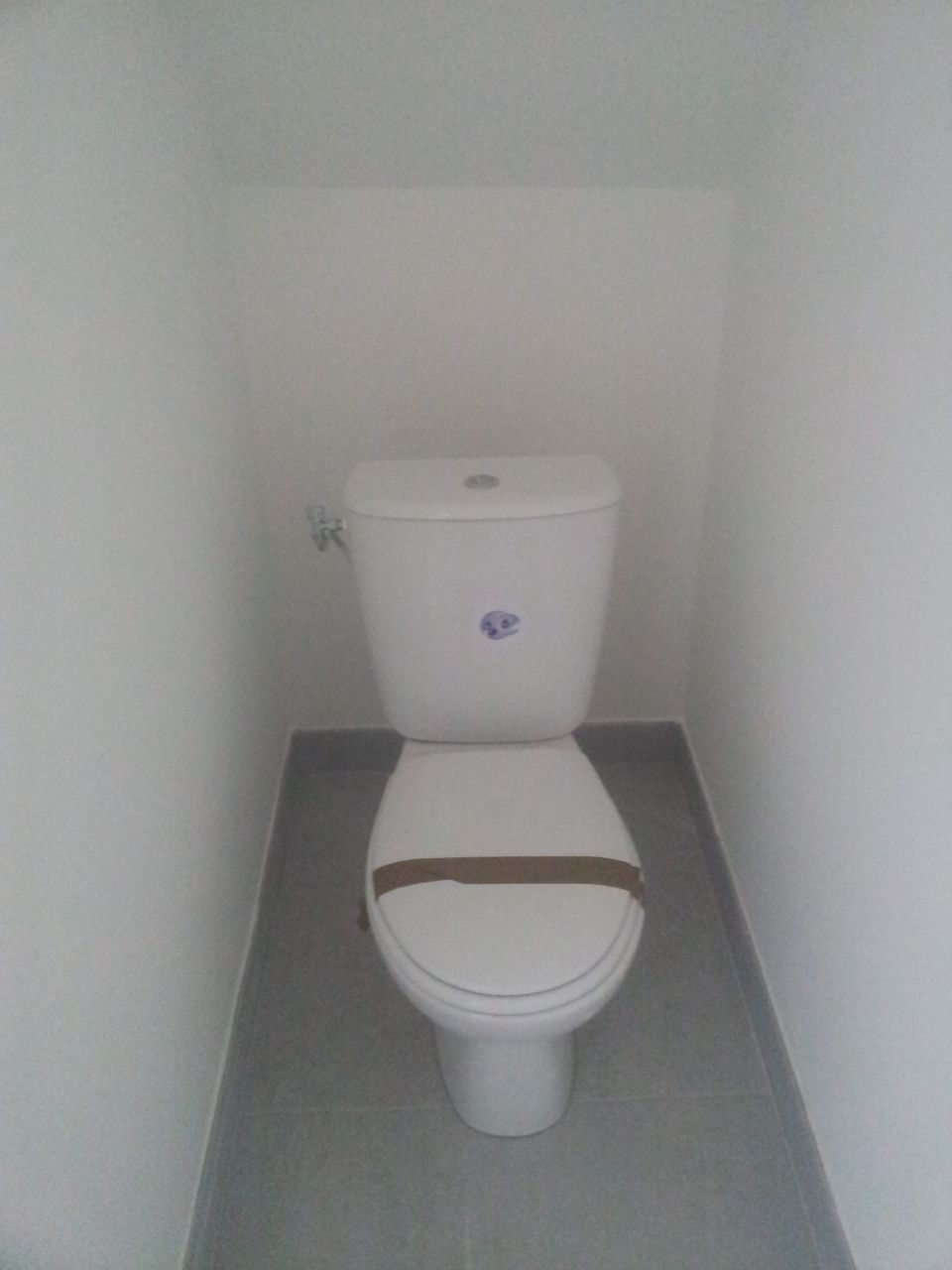 Peinture des toilettes du RdC