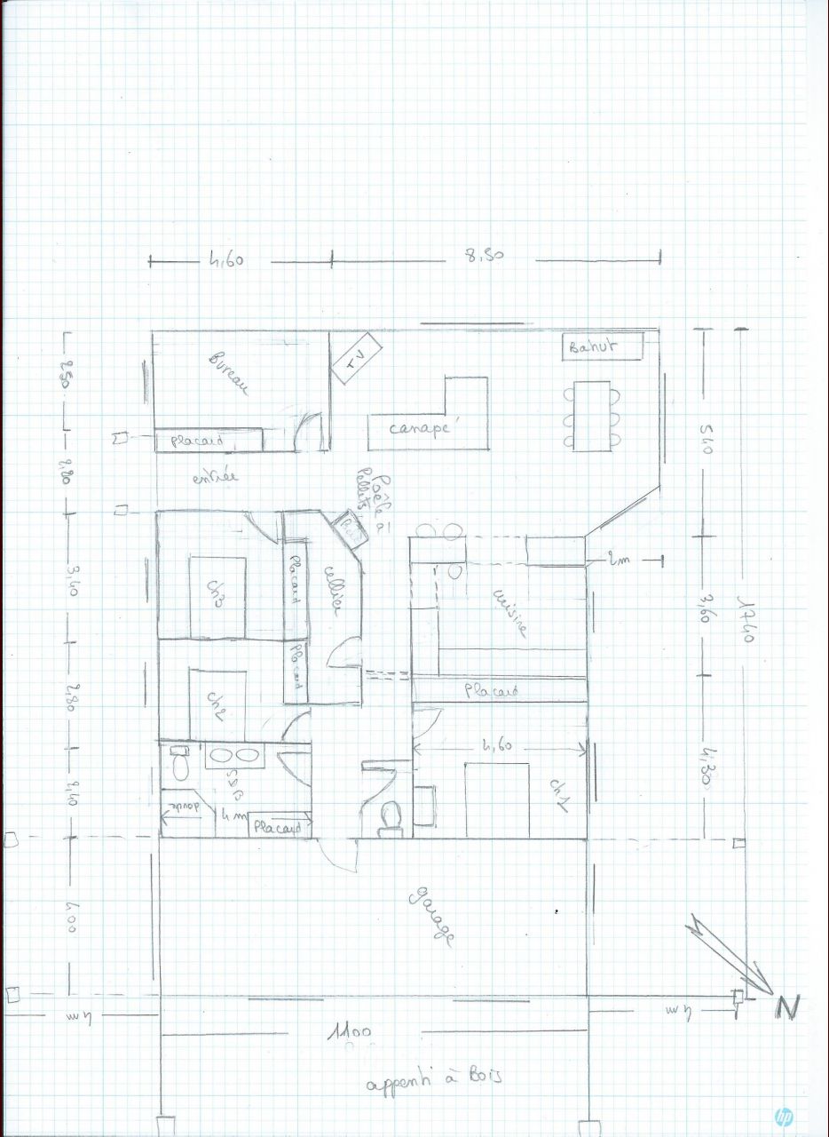 plan d'une maison de plain pied de 130 m2 environ.
<br />
nous avons deux appentis 1 devant et un derrire ainsi qu'un grand appenti le long du garage
<br />
3 chambres, 1 bureau, 1 cuisine ouverte sur salon et salle  manger
<br />
un pole  <a href=