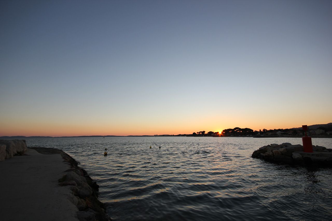 Coucher de soleil sur l'Ayguade (Hyres)