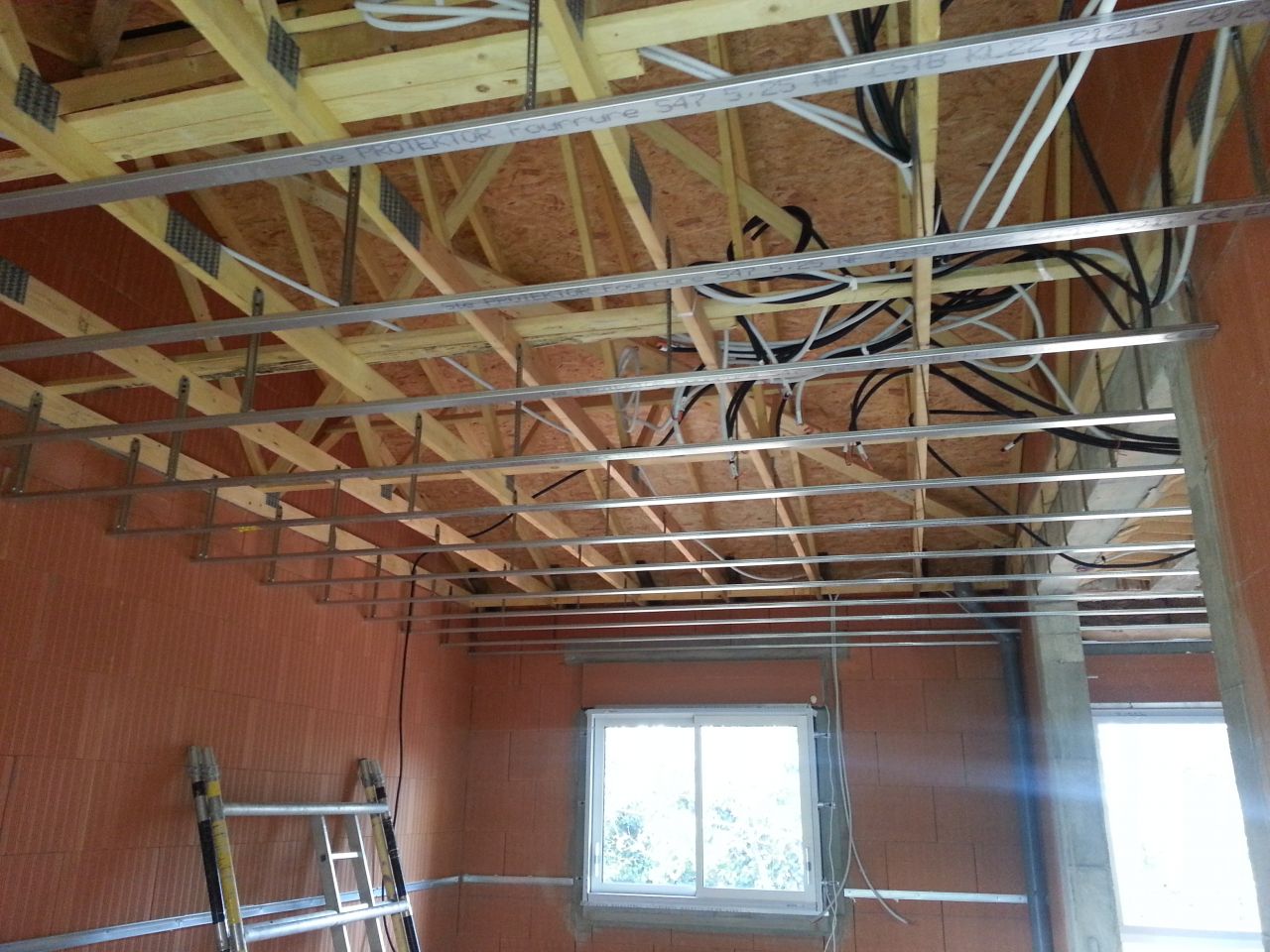 plafond   gaines electriques