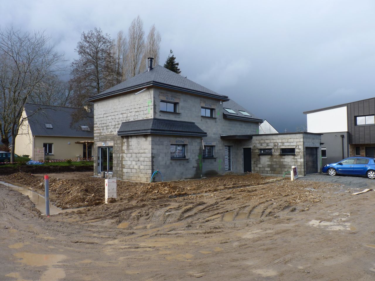 Photo du rgalage des terres et de l'empierrement de l'entre n2