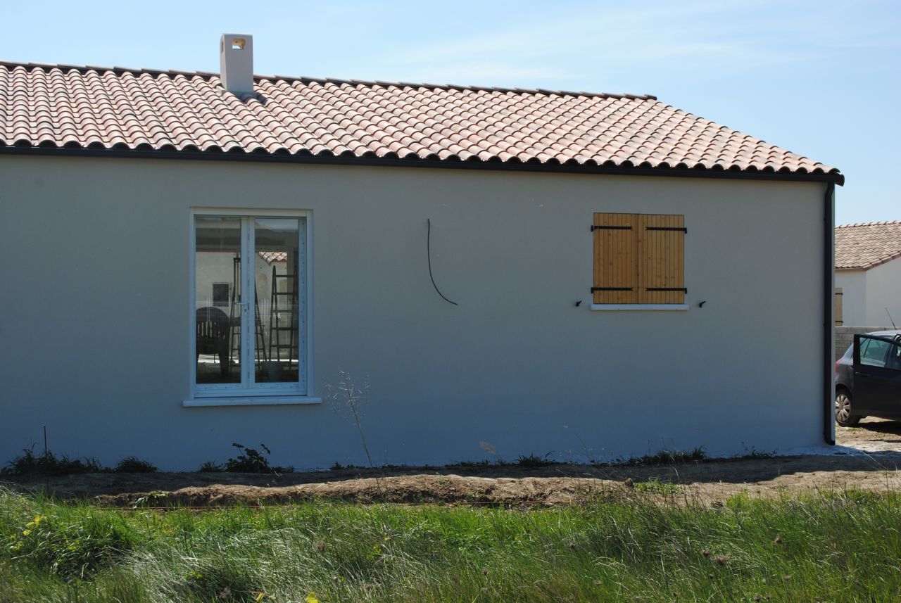Gouttières RAL7016 posées