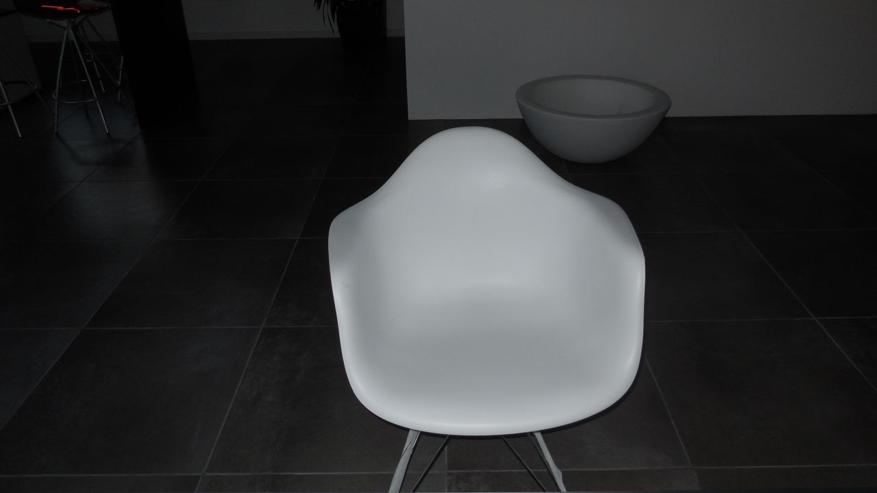 nouvelle chaise  ....