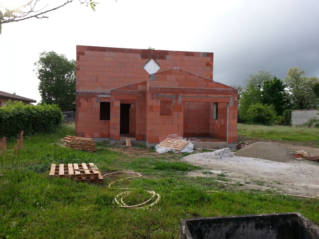 Finition de l'tage - faade avant de la maison