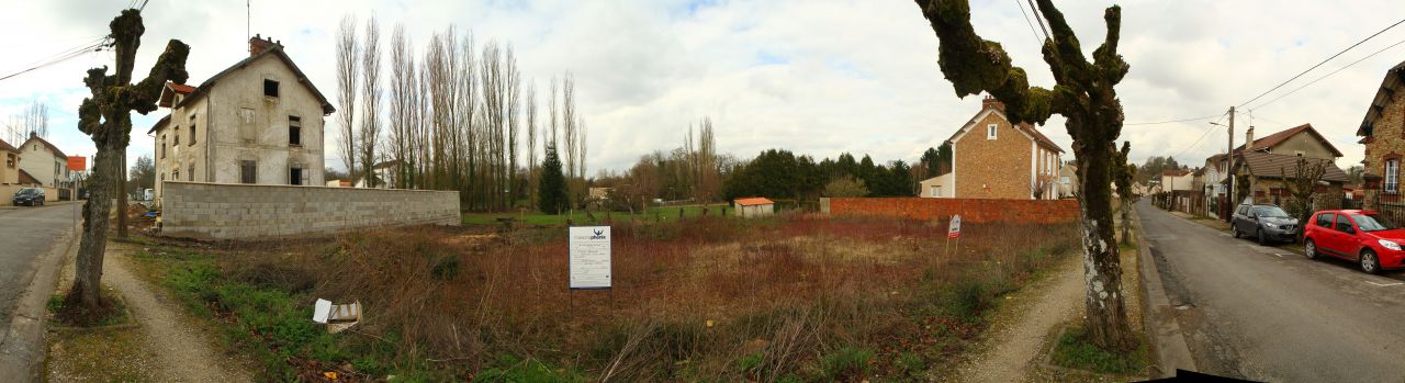 La ruine est totalement dmolie et le terrain prt au terrassement!