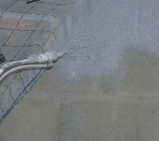Photo de la projection de l'enduit d'étanchéité à l'air n°7