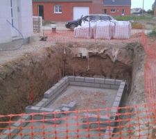 D&eacute;but de l'&eacute;l&eacute;vation de la cave