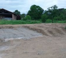 Places du midi entre lots 39 et 38, mais il semble que les côtes mesurées ne correspondent pas au plan de bornage. A suivre !