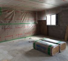 Isolation des murs et pose du pare vapeur