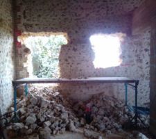 Ouverture dans les murs en cours