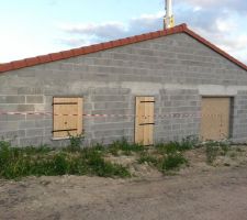 Volets et portes poses