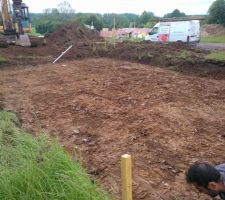 Début des travaux

étape 1: faire un grand trou !