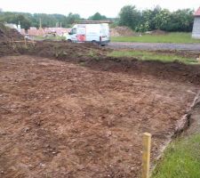 Début des travaux

étape 1: faire un grand trou !