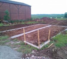 Début des travaux

étape 1: faire un grand trou !