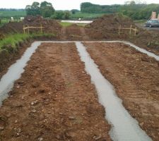 Début des travaux

étape 1: faire un grand trou !