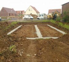 Début des travaux

étape 1: faire un grand trou !