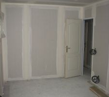 Une des chambres de l'&eacute;tage