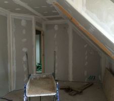 Bandes dans notre chambre