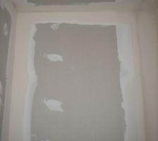 Bandes dans placard étage