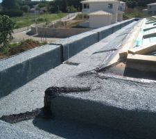 D&eacute;bord de toit int&eacute;grant les ch&eacute;neau avec sa calandrite avant la pose des tuiles.