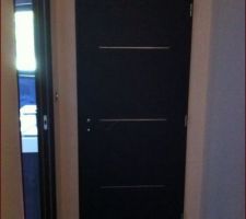 Pose porte wc