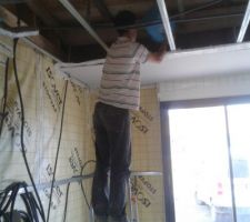 Plafond isolation salon